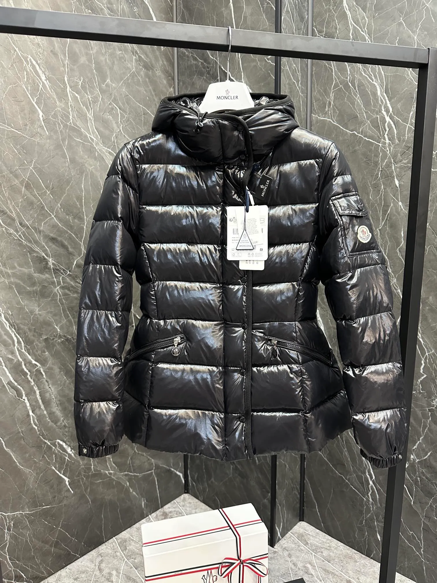 Hot Sale ⬆️Moner Barante Barante ， 70 。 Barante ， 70 。 ， A ， 。 。 • lon laqué •lon laqué • • • • • Size : 0-3. /Light Pink/Black.